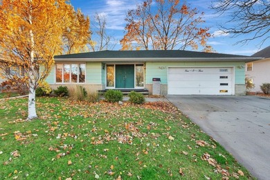 Fox River - Outagamie County Home Sale Pending in Kaukauna Wisconsin