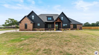 Lake Home For Sale in Texarkana, Arkansas