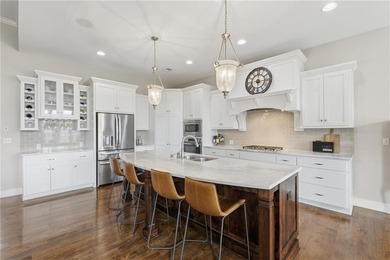 GOLF COURSE BEAUTY! This Exquisite Emery 1.5 Story by James - photo 4