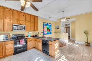 ---BACK ON MARKET AT NO FAULT OF SELLER---This 3-bed, 3-bath - photo 18