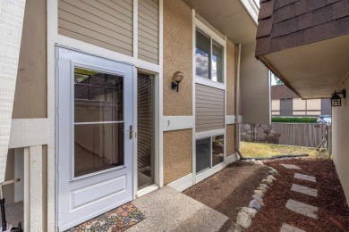 Lake Condo For Sale in Liberty Lake, Washington