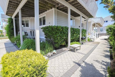 Amazing Location. Just 1.5 blocks to Stone Harbor's beautiful - photo 34