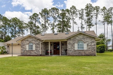 A welcoming front porch and stunning, custom stained-glass front - photo 1