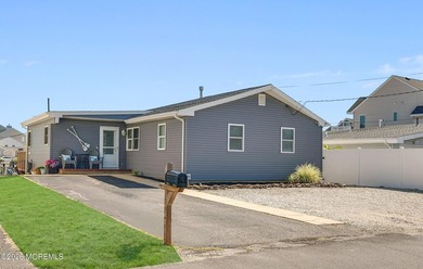Baywood Beauty located minutes from open bay on a deep water - photo 4