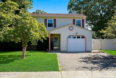 Situated on a large corner lot, less than a mile to route 88, 1 - photo 1