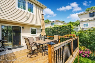 Looking for a 3 bedroom, 4 bath beautiful, spacious, bright - photo 14