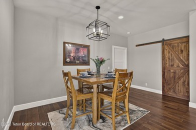 Newly built 3 bedroom 2.5 bath modern home located on the 6th - photo 26