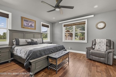 Newly built 3 bedroom 2.5 bath modern home located on the 6th - photo 27