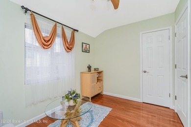 Looking for a 3 bedroom, 4 bath beautiful, spacious, bright - photo 28