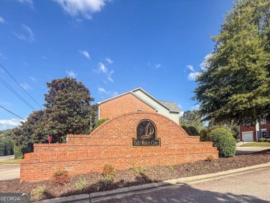 Lake Townhome/Townhouse For Sale in Flowery Branch, Georgia
