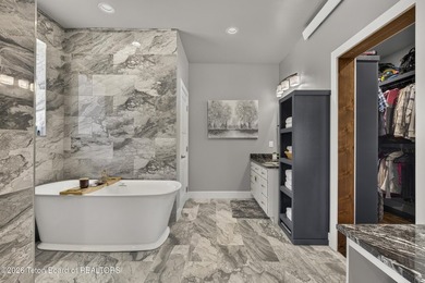 Newly built 3 bedroom 2.5 bath modern home located on the 6th - photo 32