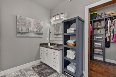 Newly built 3 bedroom 2.5 bath modern home located on the 6th - photo 34