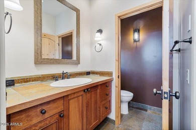 Perched at the prestigious northern edge of Payson, where the - photo 39