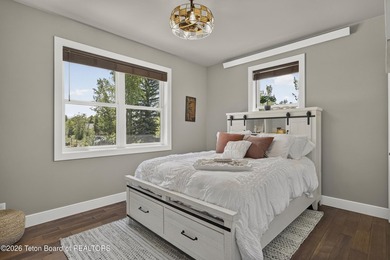 Newly built 3 bedroom 2.5 bath modern home located on the 6th - photo 40