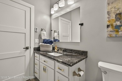 Newly built 3 bedroom 2.5 bath modern home located on the 6th - photo 44