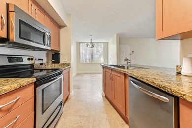 Live in resort style amenities in this spacious, open floor plan - photo 9