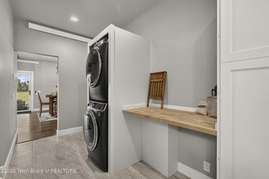 Newly built 3 bedroom 2.5 bath modern home located on the 6th - photo 49