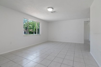 Welcome to your piece of the Florida sunshine in this tastefully - photo 6