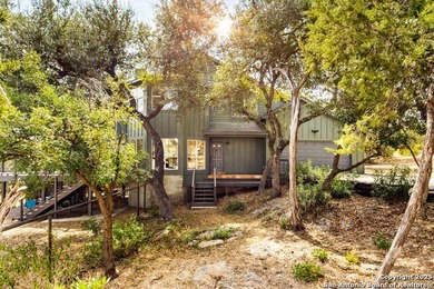 Canyon Lake Home For Sale in Canyon Lake Texas