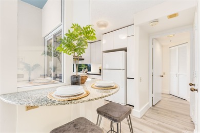 (private lake, pond, coastal) Condo Active Under Contract in Honolulu Hawaii