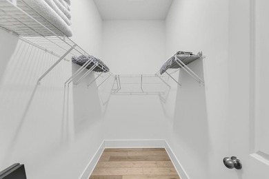 Welcome to your Dream Home in Indigo Hall! Experience modern - photo 10