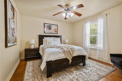 Discover this beautiful 4bed, 4bath home in a peaceful, wooded - photo 15
