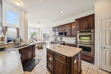 Beautiful and spacious, this move-in ready home is located in - photo 15