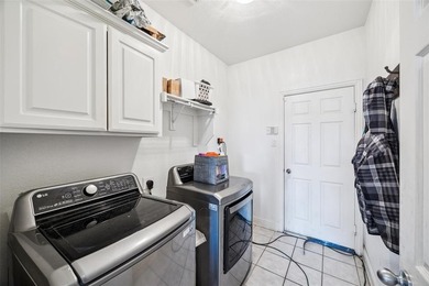 Beautiful and spacious, this move-in ready home is located in - photo 18