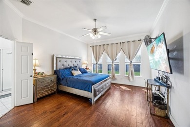 Beautiful and spacious, this move-in ready home is located in - photo 19