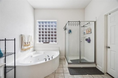 Beautiful and spacious, this move-in ready home is located in - photo 22