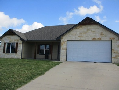 Get ready for back to school with this 3-2 house with oversized - photo 2