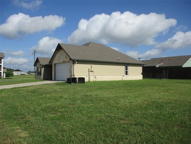 Get ready for back to school with this 3-2 house with oversized - photo 4