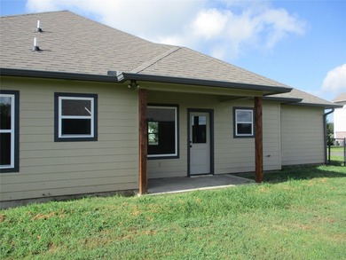 Get ready for back to school with this 3-2 house with oversized - photo 7