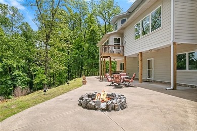Discover this beautiful 4bed, 4bath home in a peaceful, wooded - photo 34