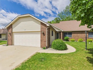 Lake Condo For Sale in Warsaw, Indiana