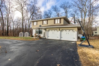 Lake Bracken Home For Sale in Galesburg Illinois