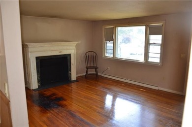 Perfect for investors and handy folks alike, this one-level - photo 3