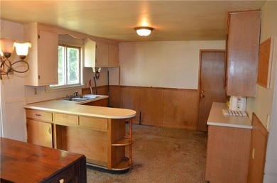 Perfect for investors and handy folks alike, this one-level - photo 6