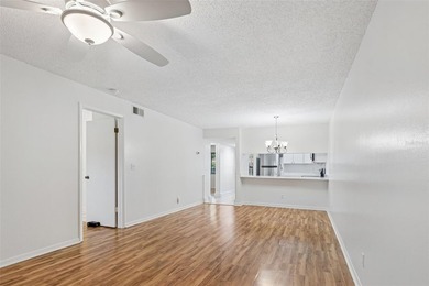 Welcome to Trafalgar Square and this updated 2-bedroom - photo 8