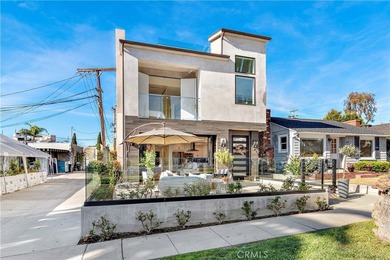 Located in the heart of Corona del Mar Village, this home - photo 3