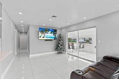 Discover this beautifully maintained 4-bedroom, 2-bathroom - photo 7