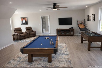 Spectacular NEW CONSTRUCTION, Lake Gaston home features the - photo 14