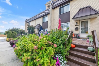 3-Level Townhouse at Water's Edge - Space, Lifestyle - photo 15