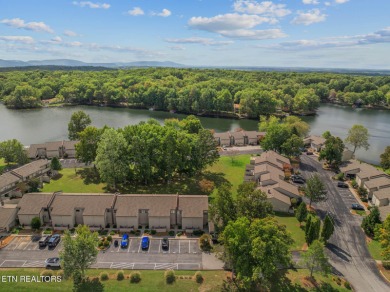 Lake Condo For Sale in Fairfield Glade, Tennessee