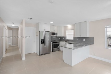 Welcome to this single-family home featuring 3 bedrooms, 2 - photo 7