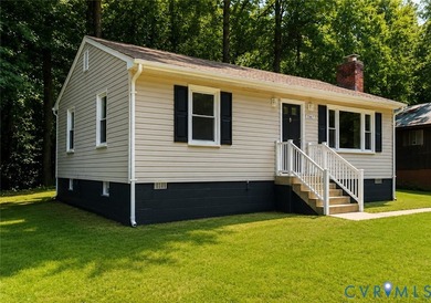 Welcome to this beautifully renovated 3-bedroom, 2-bath home - photo 3