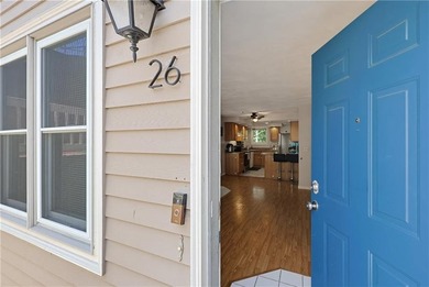 Enjoy the ease of one-level living in this desirable end-unit - photo 3