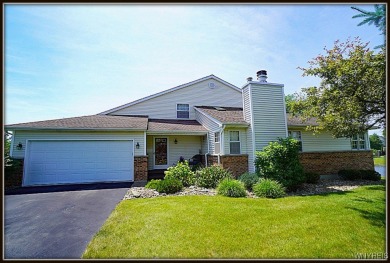 Lake Townhome/Townhouse Sale Pending in Orchard Park, New York
