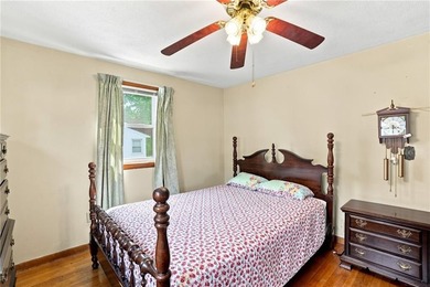 Welcome to this well-maintained 3-bedroom, 1-bath home in - photo 3