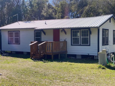 Orange Lake Home Sale Pending in Micanopy Florida